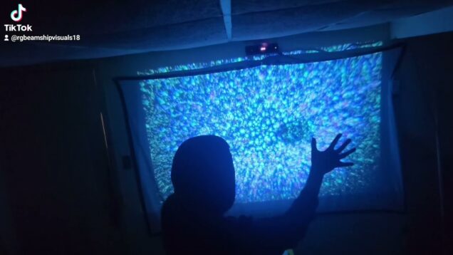Interactive projection with gesture control ( Touchdesigner and Opencv)