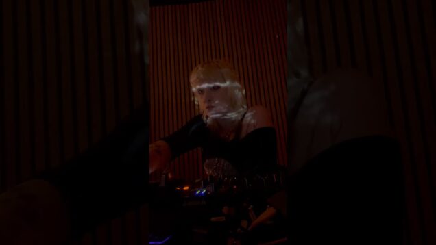Day 6 #draingang #Berlin #AudioreactiveVisuals #3DAnimation #TouchDesigner #ElectronicMusicArt