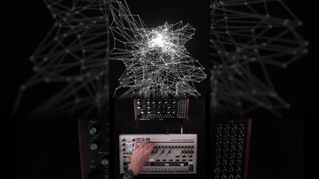 Live Techno 3 #shorts #behringer #909 #moog #mother32 #behringerrd9 #livetechno #touchdesigner