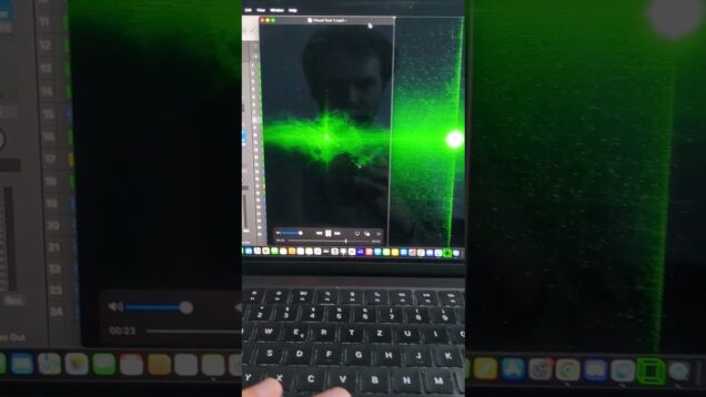 Touchdesigner vs. Oscilloscope (@klsr-av )