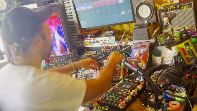 Jam 320 – Sp404 Mk2 / Ms20 / Touchdesigner •