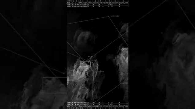 TouchDesigner – Blob tracking, displacement, noise, coordinates