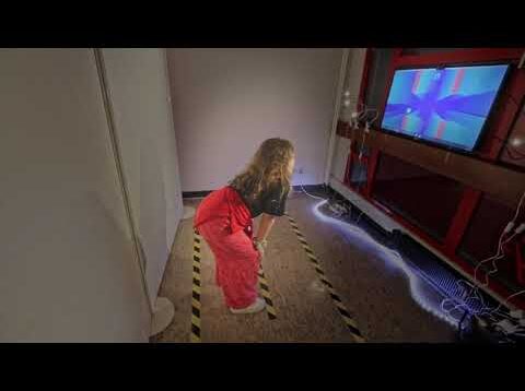 TouchDesigner & MediaPipe – Interactive Game Installation – (Eniarof 2024)