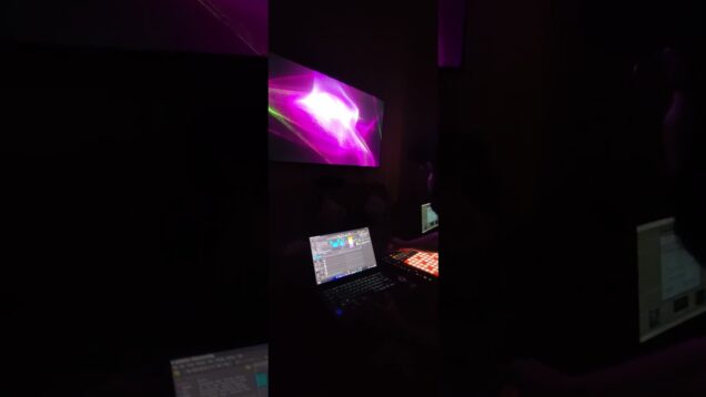 Audio-Visual live using #touchdesigner & #ableton ||  #tdableton #edm #newmediaart #glitchart #vj