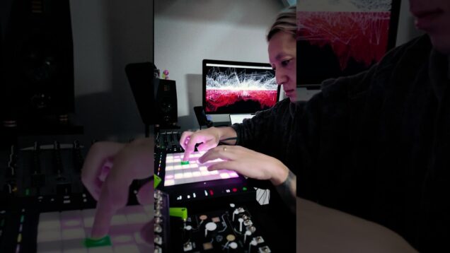 #audiovisualart #ableton #abletonpush #fingerdrumming #touchdesigner #generativeart