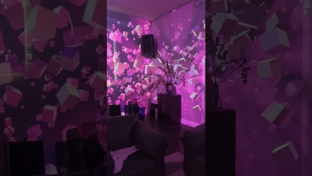 Projection Mapping Realtime Gravity Simulator with Volumetric Lights #touchdesigner