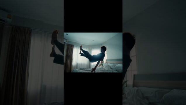 “Down side up” Shot on FX3 / Touchdesigner / Higgsfield / Dehancer  #generativeart