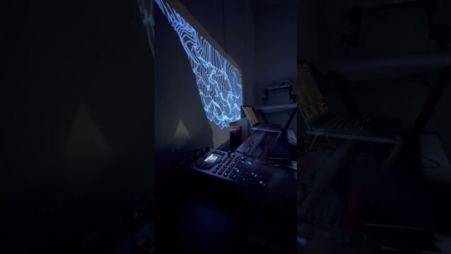 SP404 Workout.. #jungle #dnb #touchdesigner #ableton #roland